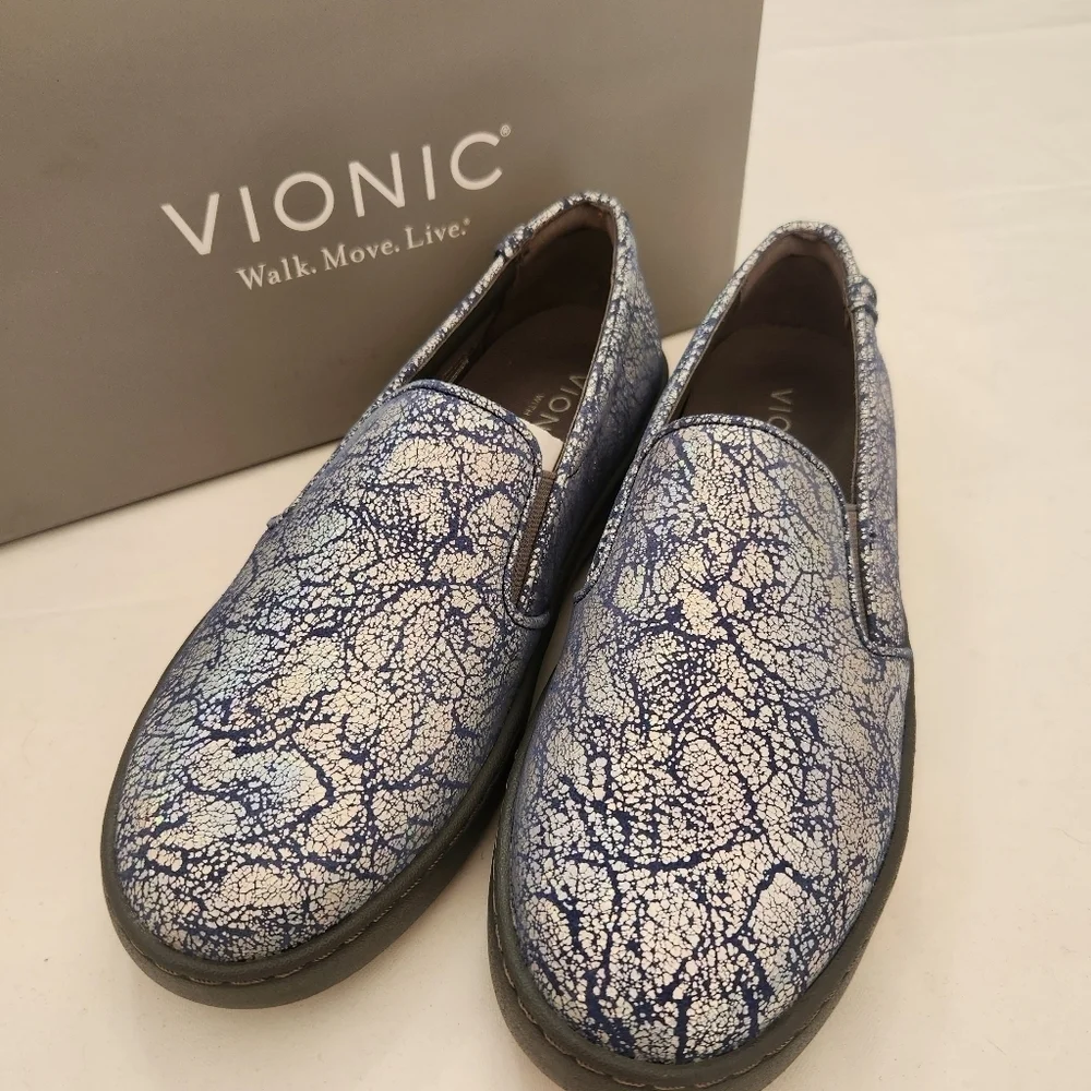 Vionic Pro slip on shoes size 6 blue metallic Mahnoey Avery